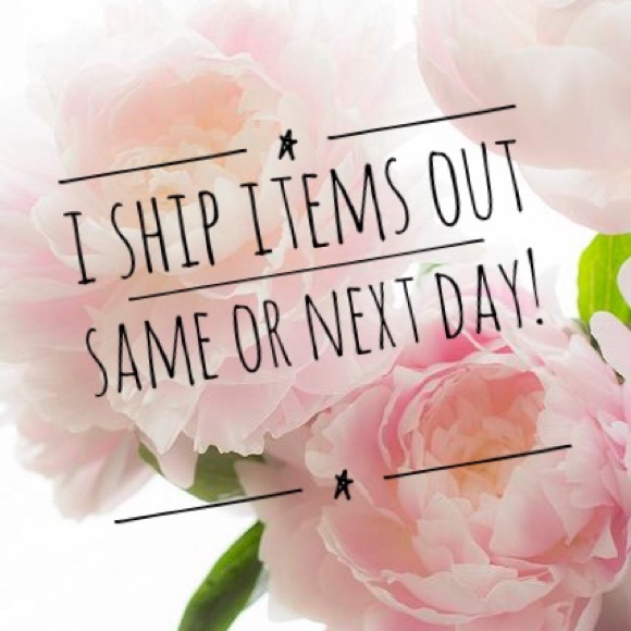 Meet your Posher, Raining Bliss Boutique ✨ - Picture 8 of 8